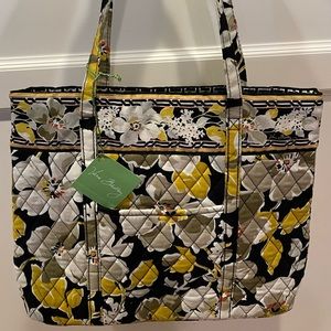 Vera Bradley Shopping Tote BNWT